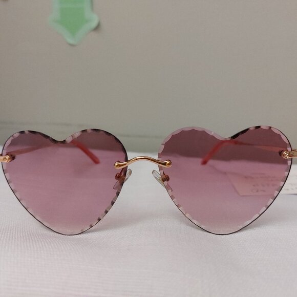 Foster Grant Pink Rimless Heart Shaped Fun Sunglasses CAT 2 AH0124 Modern Cute - Picture 1 of 9